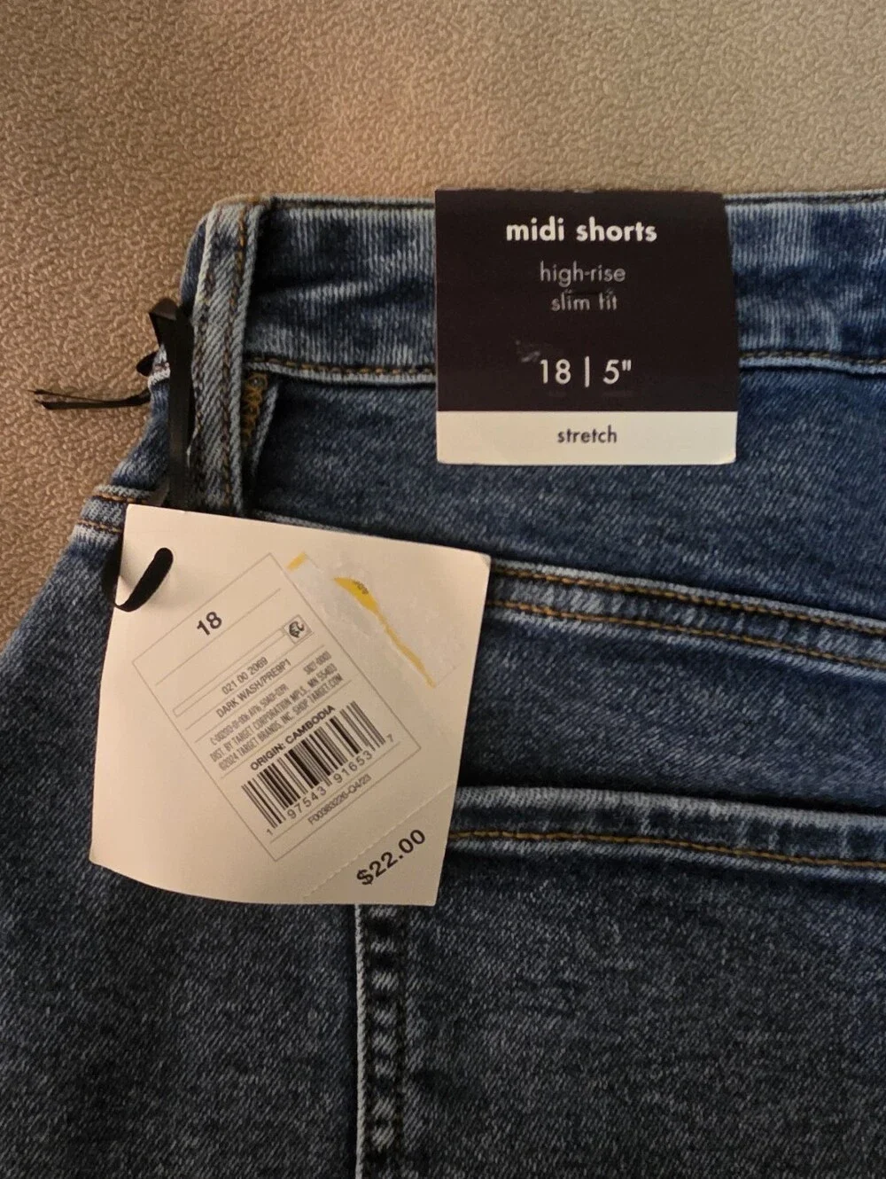 *NWT* Women's Denim Shorts